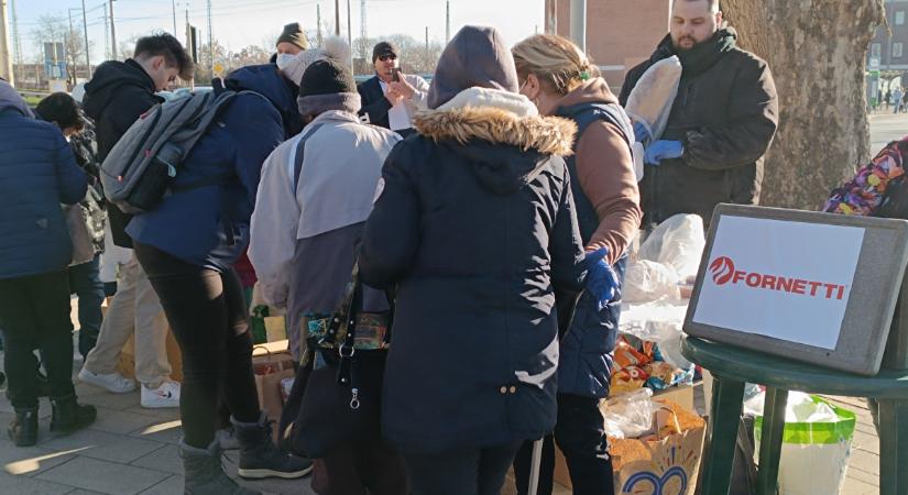 Akiknek elfelejtettek szólni, hogy jobban élnek – ismét lesz ételosztás “kéretlenül” Debrecenben