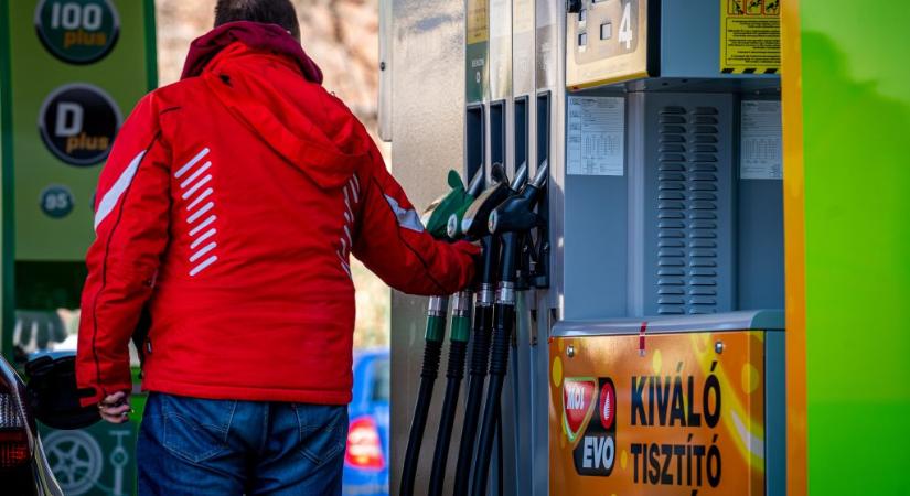 Olcsóbb lesz a benzin és a gázolaj is szombattól