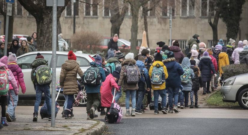 Bombafenyegetés: pszichológus segít a diákoknak a történtek feldolgozásában