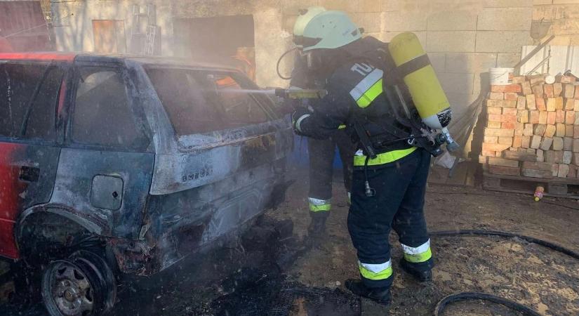 Kigyulladt egy személyautó Ásványrárón – Mutatjuk, hogy nézett ki a Suzuki