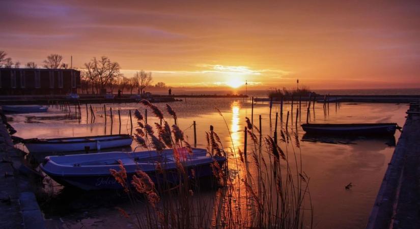 Lélegezetelállítóan szép a téli Balaton