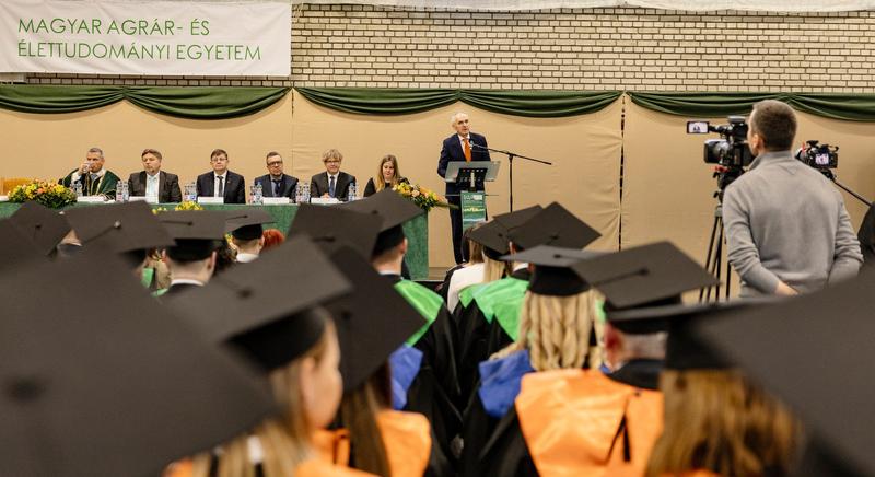 Történelmi diplomaosztó a MATE Kaposári Campusán