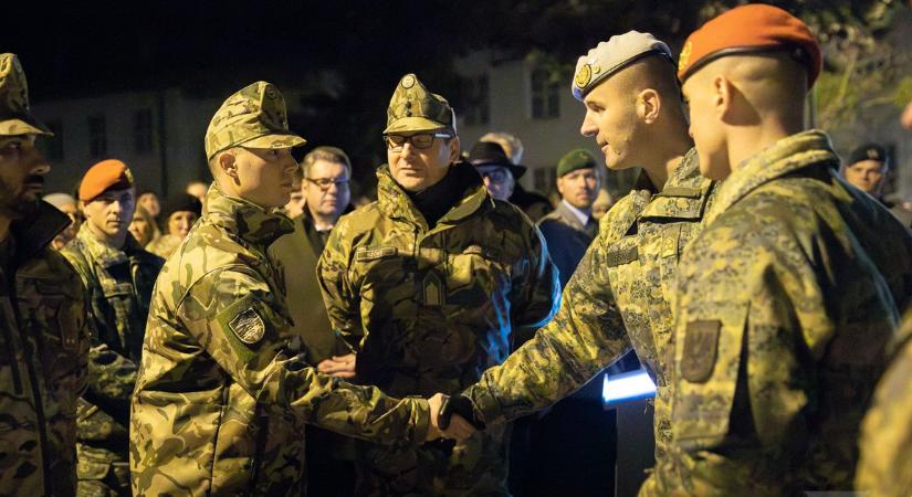 Mi lett velük? Meglepőt húzott a két magyar katona, akik lábát amputálni kellett, miután csőbombát dobtak rájuk Koszovóban