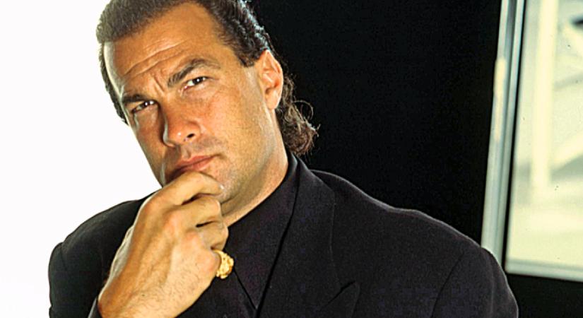 Hihetetlen, milyen lett Steven Seagal napjainkra: meghökkentően néz ki, egykori énjére már semmi nem emlékeztet