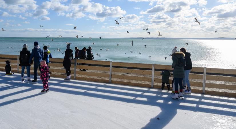 Újra zárnak a Balatonnál