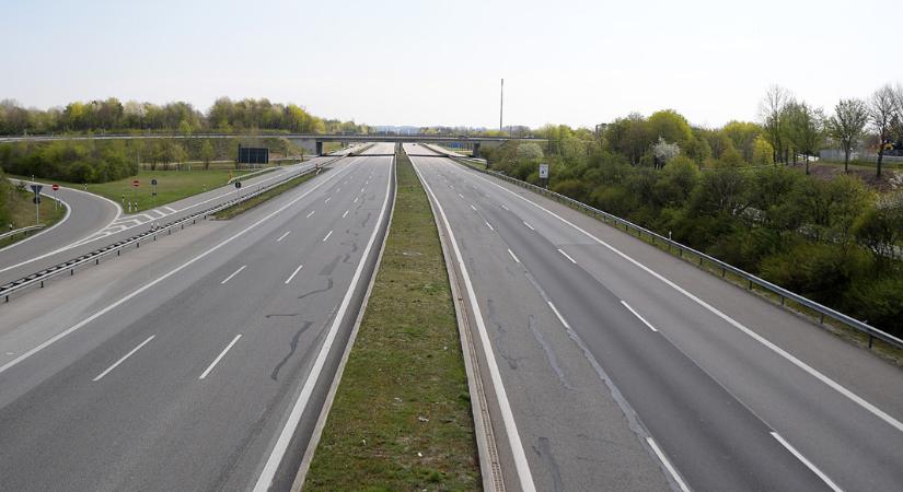 Tízezreket fizethetnek az autósok a hétvégétől