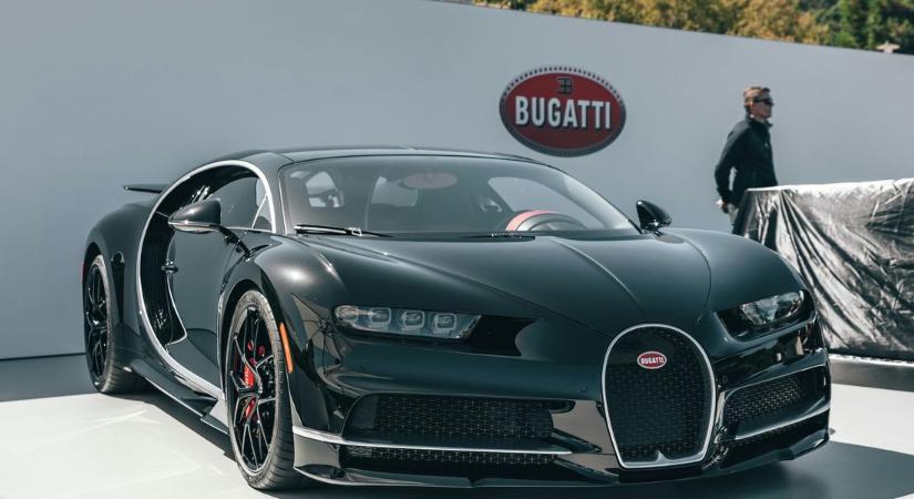 Egy Bugatti a Ferrarik előtt: a 10 legdrágább használt autó