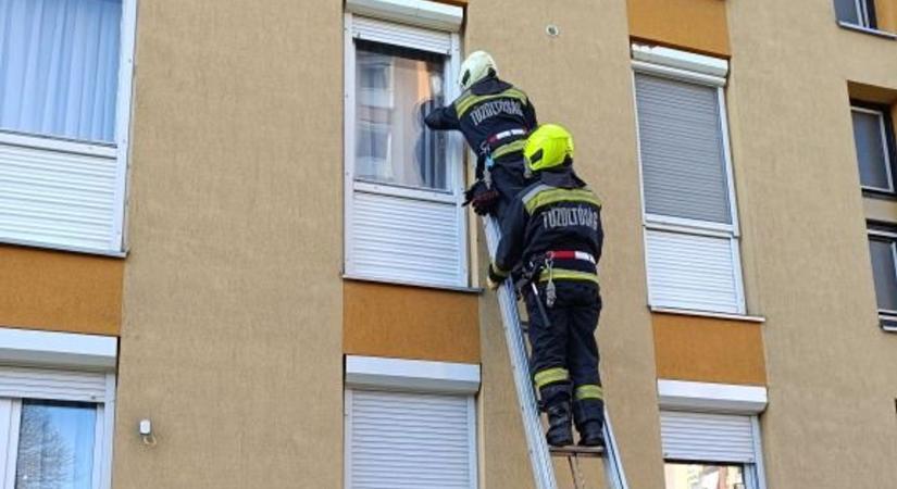 Mi történhetett? Idős emberek lettek rosszul Pécsen!