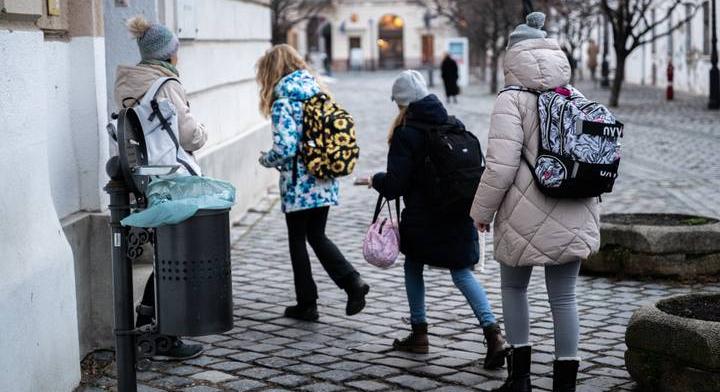 Óvodák és iskolák kaptak fenyegető levelet: bombariadó 200-nál több intézményben Szlovéniában