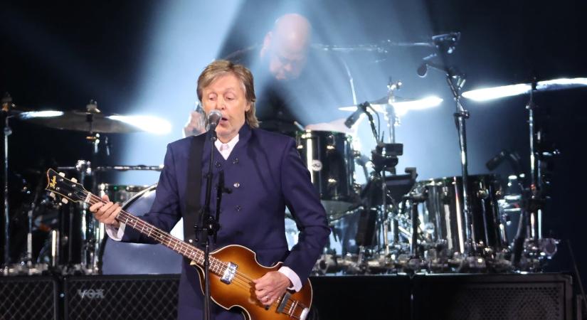 Paul McCartney szerint nem szabad hagyni, hogy az AI kifossza a művészeket