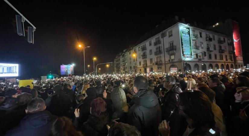 Négy és fél ezren tüntettek vasárnap Szabadkán