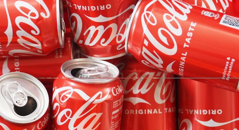 Veszélyes anyag miatt hívnak vissza több millió Coca-Cola-terméket: veseproblémákat okozhatnak