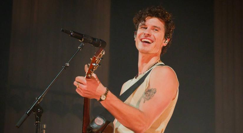 Shawn Mendes, Post Malone és Rihanna pasija is jön a Szigetre