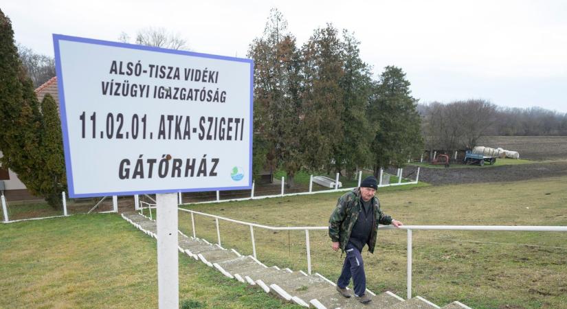 Huszonöt évvel a ciánszennyezés után: így emlékeznek az algyői halászok