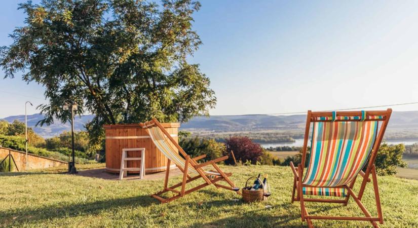 Szállások a Dunakanyarban – romantikus faházak, panorámás helyek