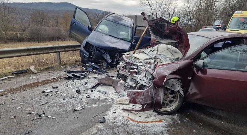 Így lett volna elkerülhető a siroki brutális baleset