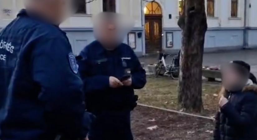 Visszakerülhet a nagyszülőkhöz az a tstvérpár, amely sírva könyörgött a rendőröknek, hogy ne adják oda őket az apjuknak – videó a gyerekek segélykérő videója cikkben