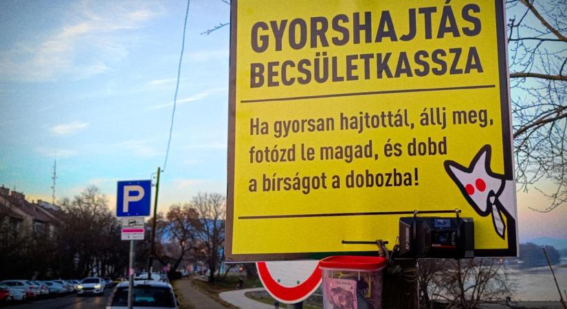 Böcsületes önbüntetésre biztatja az autósokat a Kutyapárt