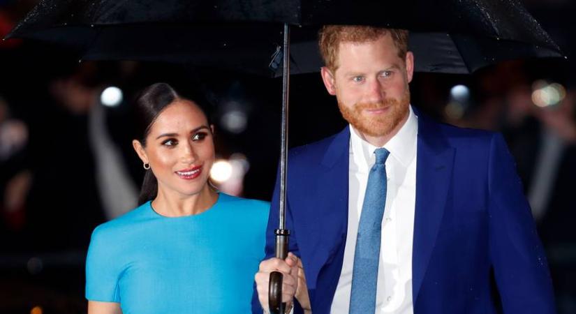 Meghan ezzel a trükkjével vezeti meg Harryt rendszeresen: volt alkalmazottjuk rántotta le róluk a leplet