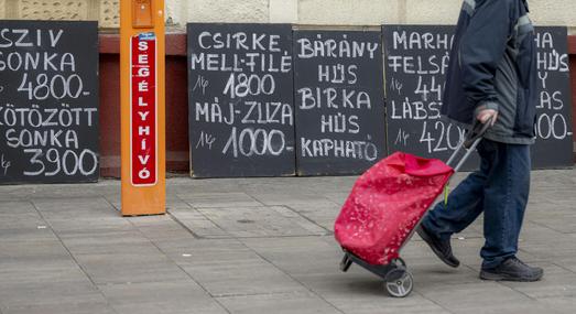 Így kerültek padlóra a nyugdíjak az elmúlt tíz évben