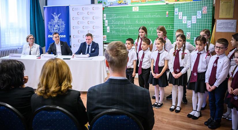 Elindult a leendő elsősök jelentkezési időszaka az általános iskolákba – fotókkal, videóval