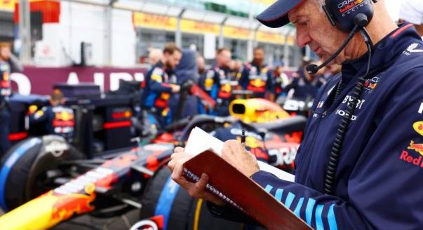 „Mást nem aggasztottak a problémák” – Newey a Red Bull visszaeséséről