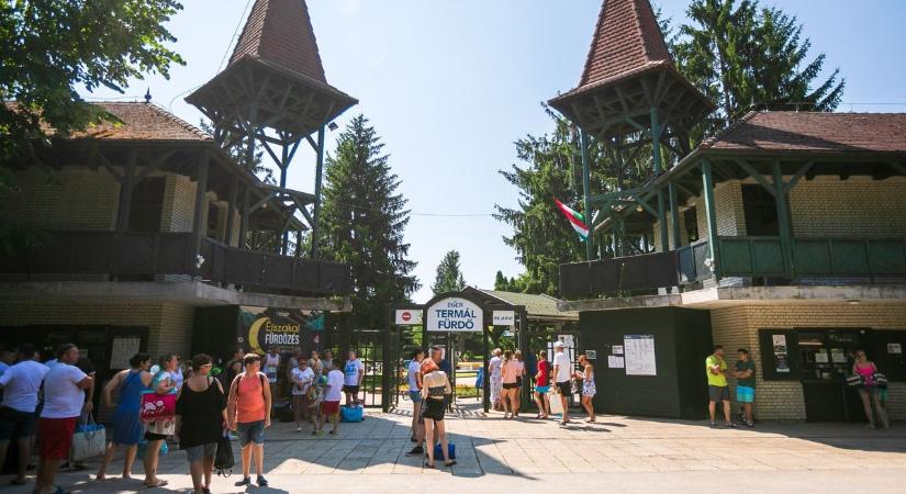 Új ügyvezetőt kap az egri strand, a Lenkey ház miatt pedig megbüntethetik a vármúzeumot