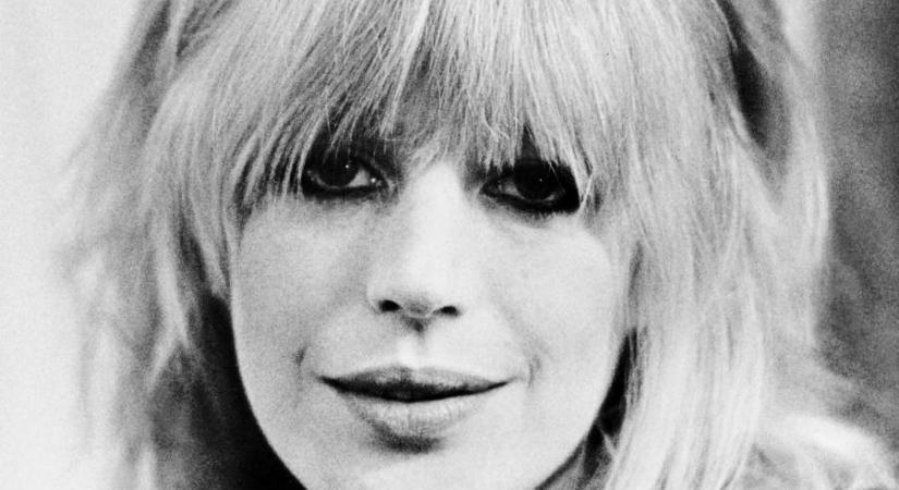 Örökre elcsavargott – Marianne Faithfull halálára