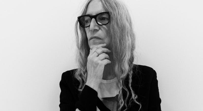 Patti Smith összeesett a színpadon