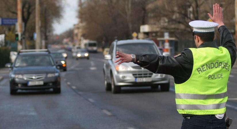 Talányos bejegyzés: Álrendőr, rendőr, vagy kamu az egész?