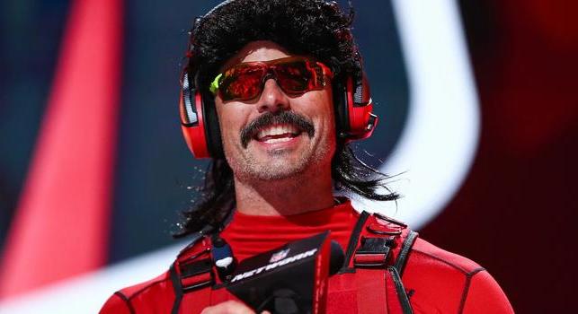 Három év után egy büdös kukában landolt Dr Disrespect játéka és stúdiója