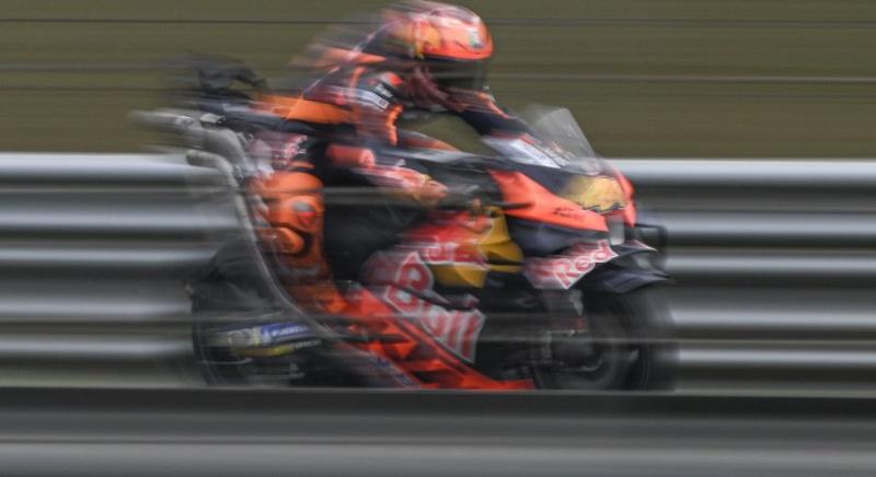 KTM-elsőséggel ébredt fel téli álmából a MotoGP Sepangban