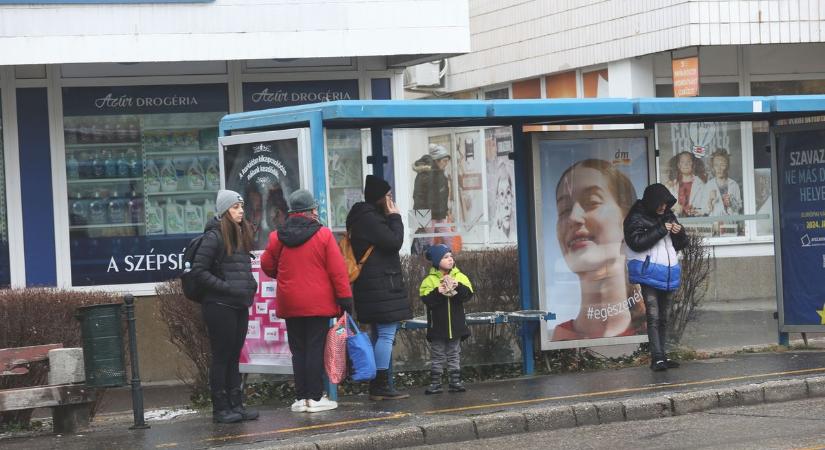 Ennyi volt? Viszlát, szép idő, jön a hidegfront, döbbenetes visszaeséssel!