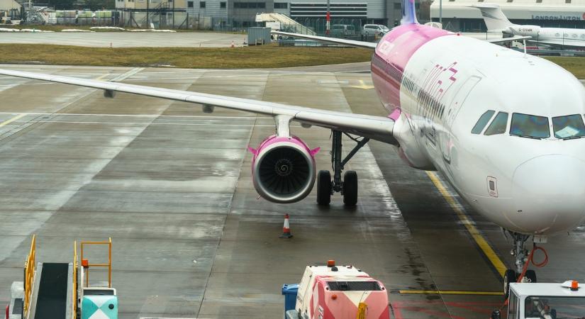 Kártérítést fizet az utasoknak a Wizz Air: több ezer embernek jár pénz emiatt