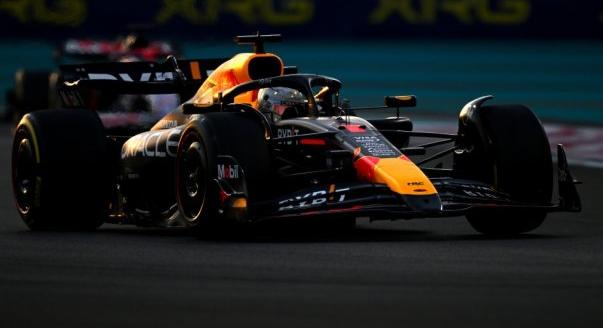 Szigorít az FIA, filmez a Red Bull – pénteki F1-es hírek