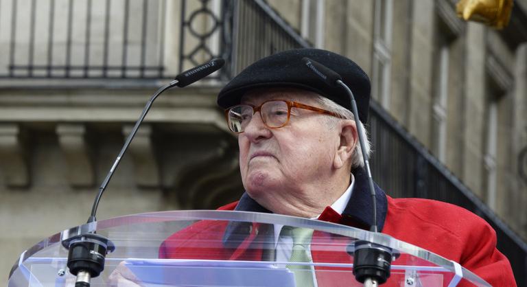 Ripityára törték Jean-Marie Le Pen sírját