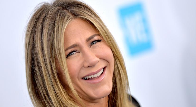 Ők azok a híres és gyönyörű férfiak, akik mind az 55 éves Jennifer Aniston szerelmei voltak