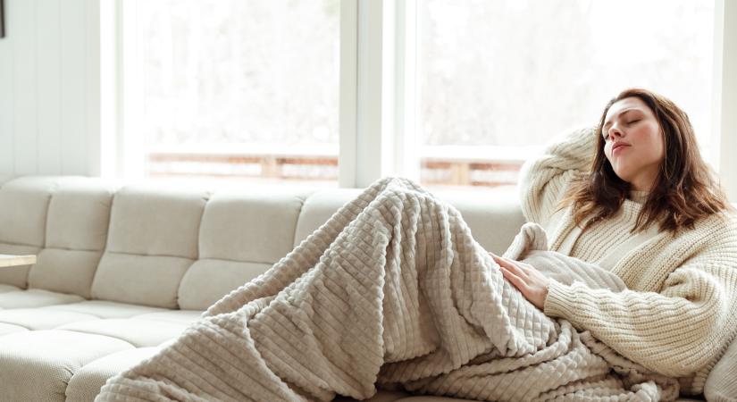 Tél és menstruáció: miért erősödnek ilyenkor a panaszaink?