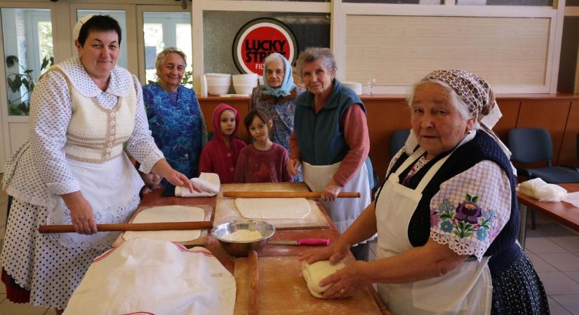 A legkisebbek is izgalommal várták a hagyományőrző disznótort – galériával