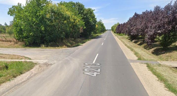 Mentő is érkezett a bakonszegi balesethez