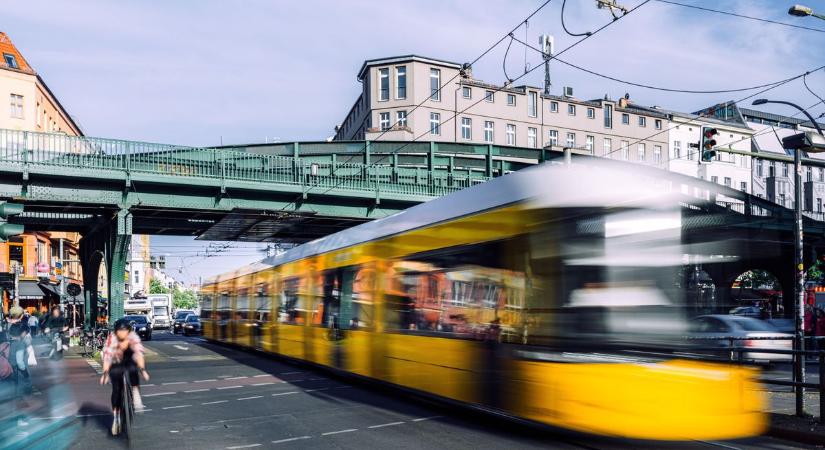 Magabiztos sofőr vagy? KRESZ-tesztünkből most minden kiderül!