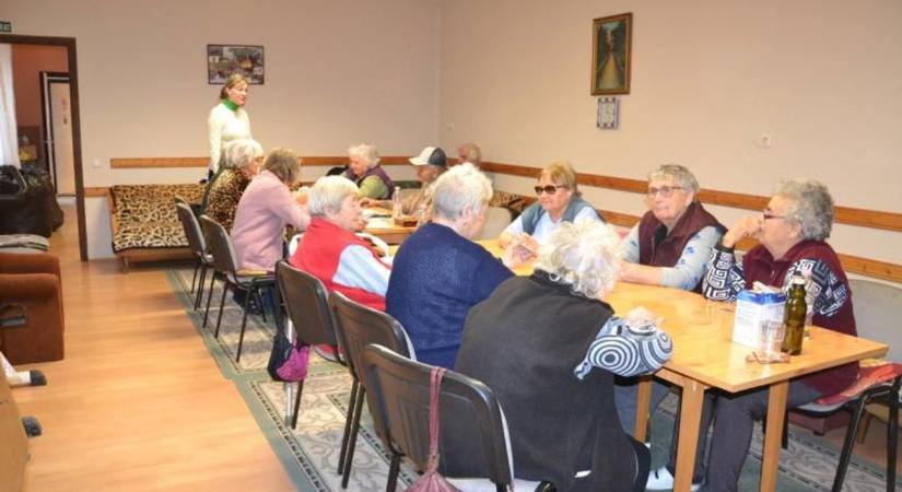 Fejlődik a szociális ellátás – Alacsonyabb díjak, bővülő szolgáltatások