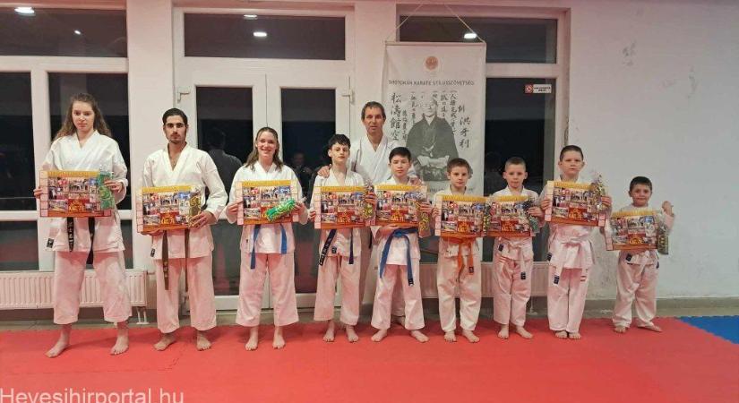 Karate – Sikeres téli övvizsga a hevesi klubban