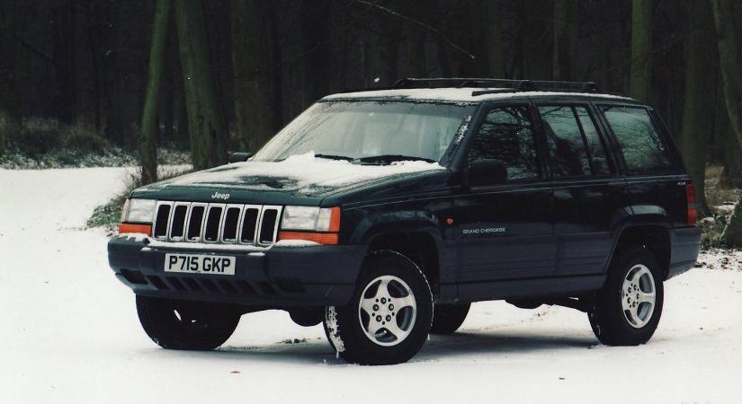 A cserokik miatt engedheti el a Cherokee nevet a Jeep