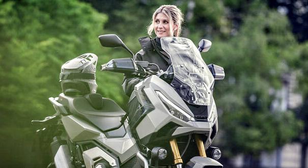 Az európai motorosok választása: új Honda X-ADV