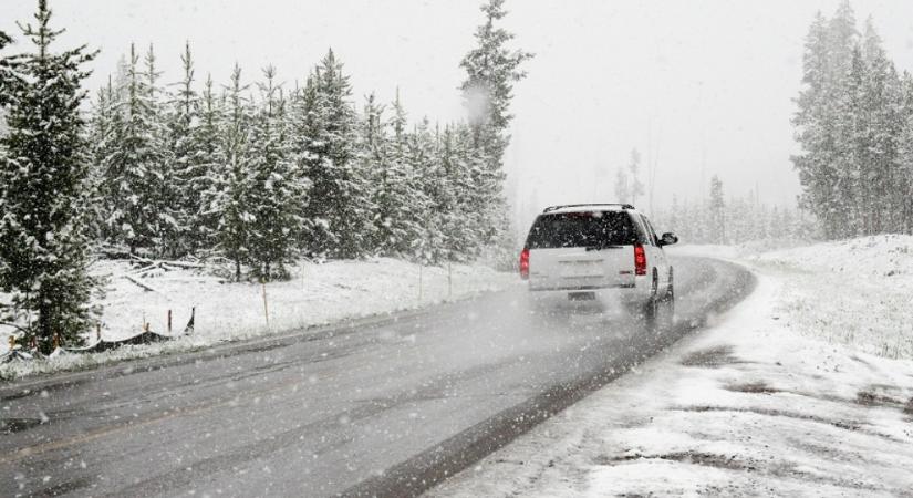 Havazásra, lehűlésre és szélre figyelmeztetnek a meteorológusok