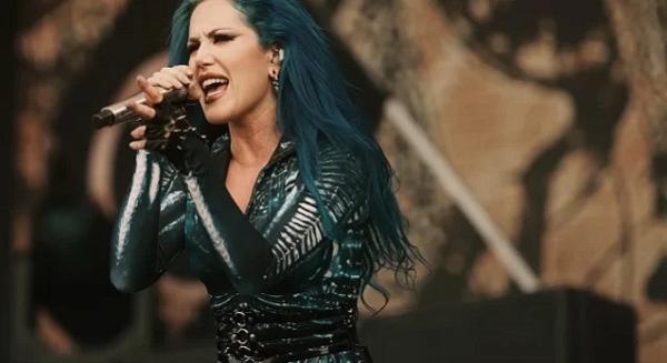 Arch Enemy - Alissa White-Gluz: "gond nélkül lehet vegánként turnézni világszerte"