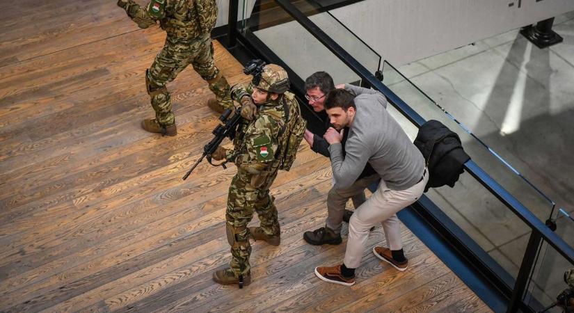 Mutatjuk, milyen próbatétel vár a Kiképzés versenyzőire a Pokol Hetén – Videó