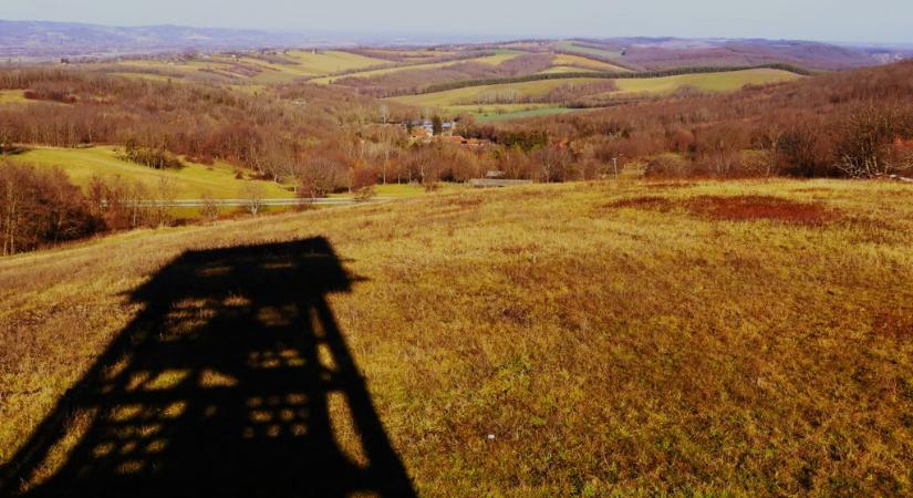 Mesés tájra pillanthatunk Zalaköveskúton a Teréz Anya kilátóról (zaol.hu)