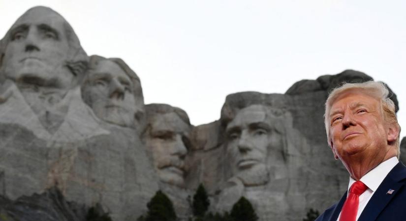 Donald Trump arcával egészítenék ki a Mount Rushmore-t